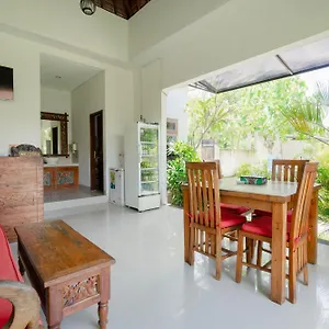 Wira & Uluwatu